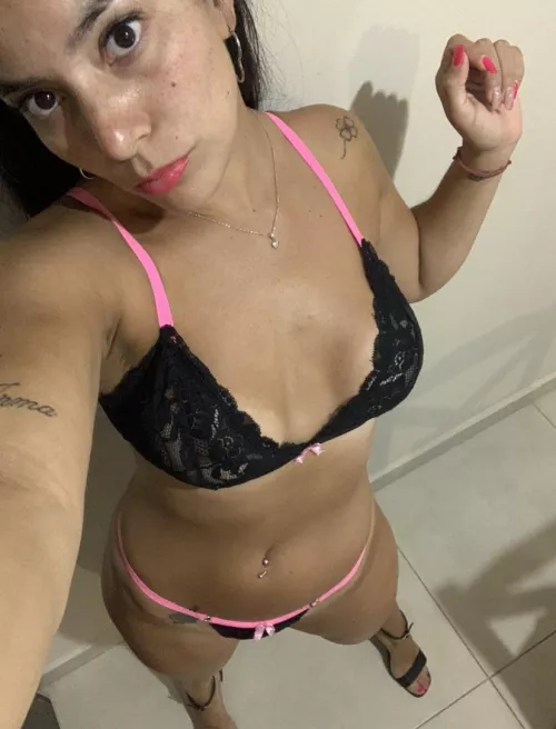 I'm everything you need daddy 😍