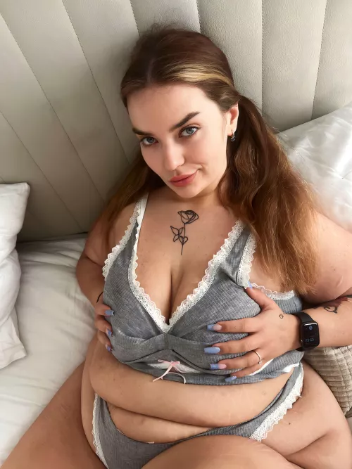 It turns me on when you look at my boobs