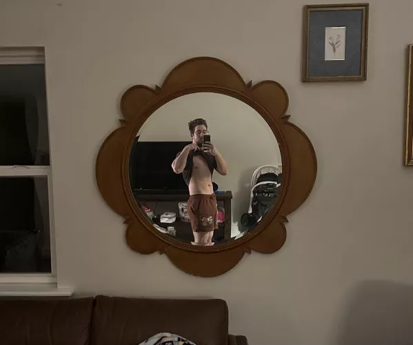 (M) they say abs are made in the kitchen, come get you a bite