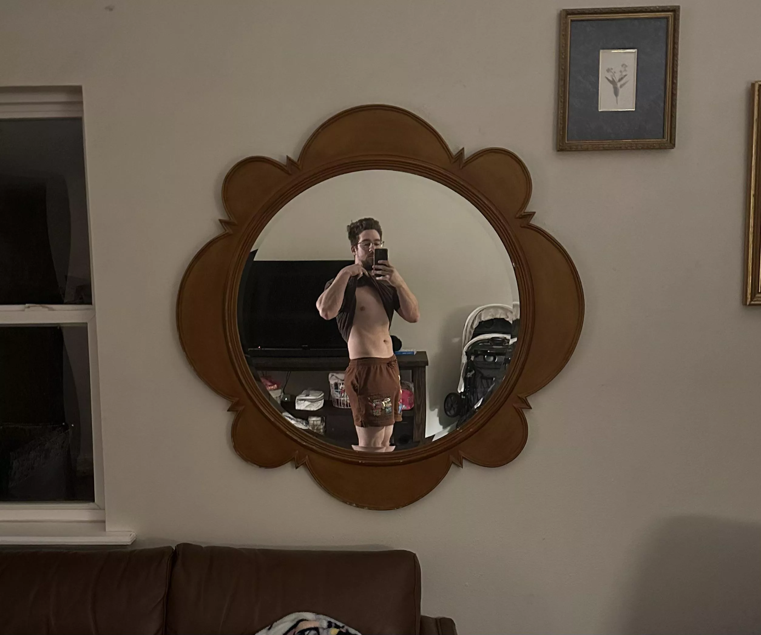 (M) they say abs are made in the kitchen, come get you a bite