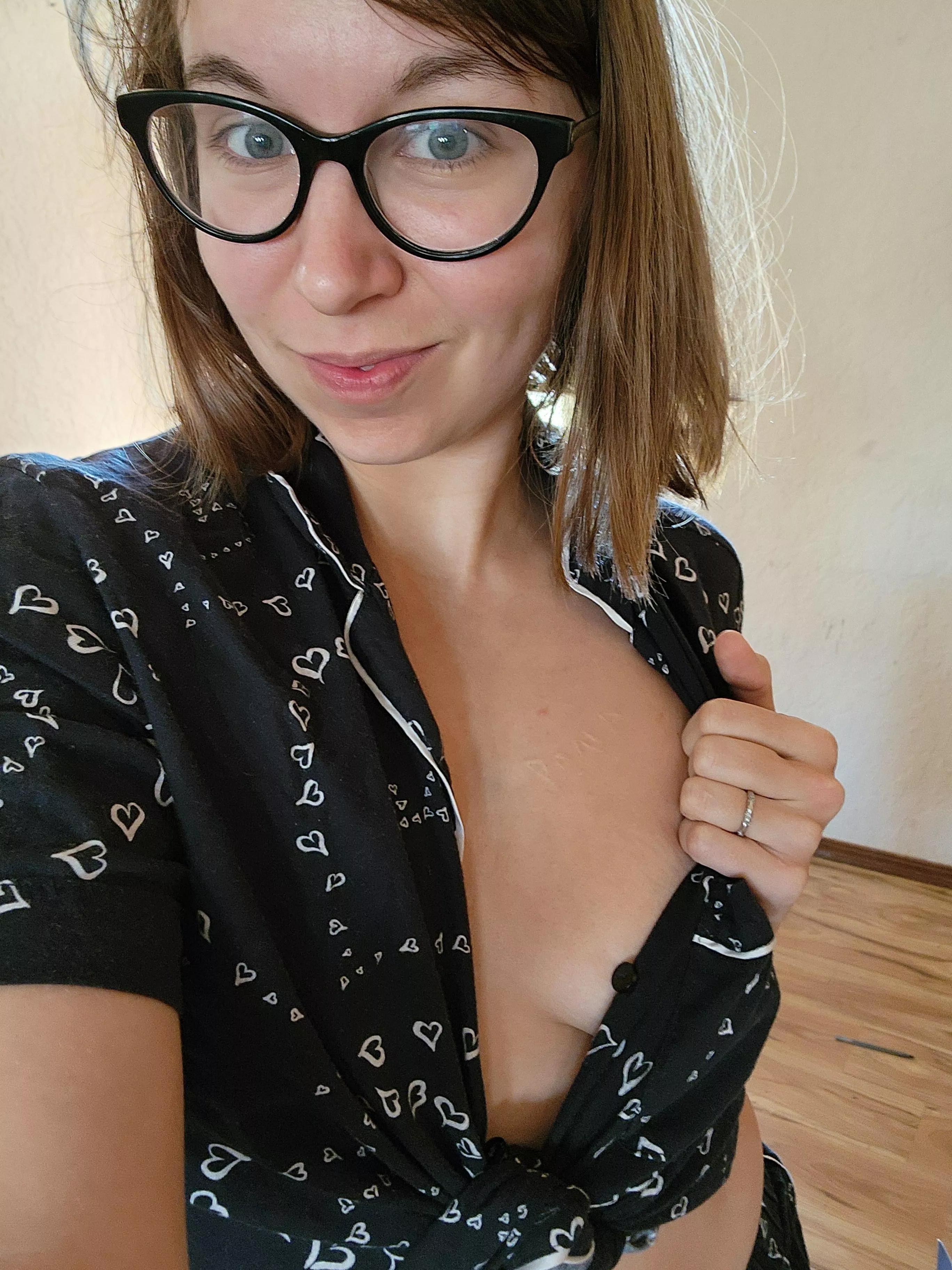 Married and dating. 🥵