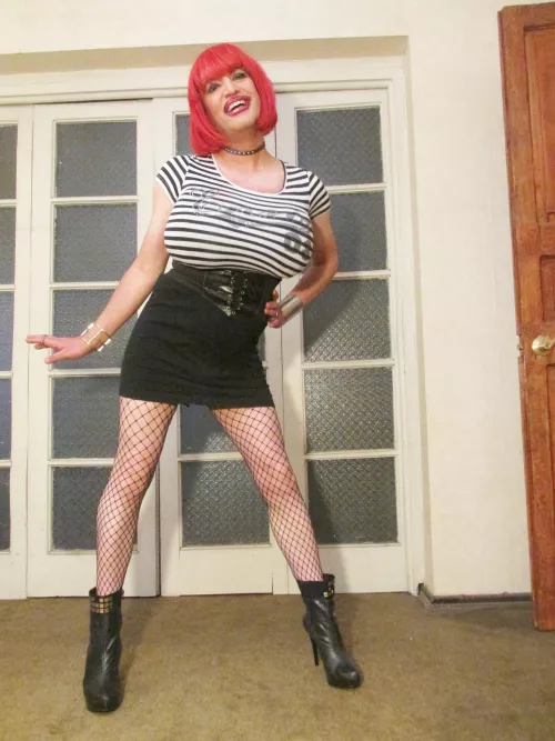 Miss Suxx: redhair times