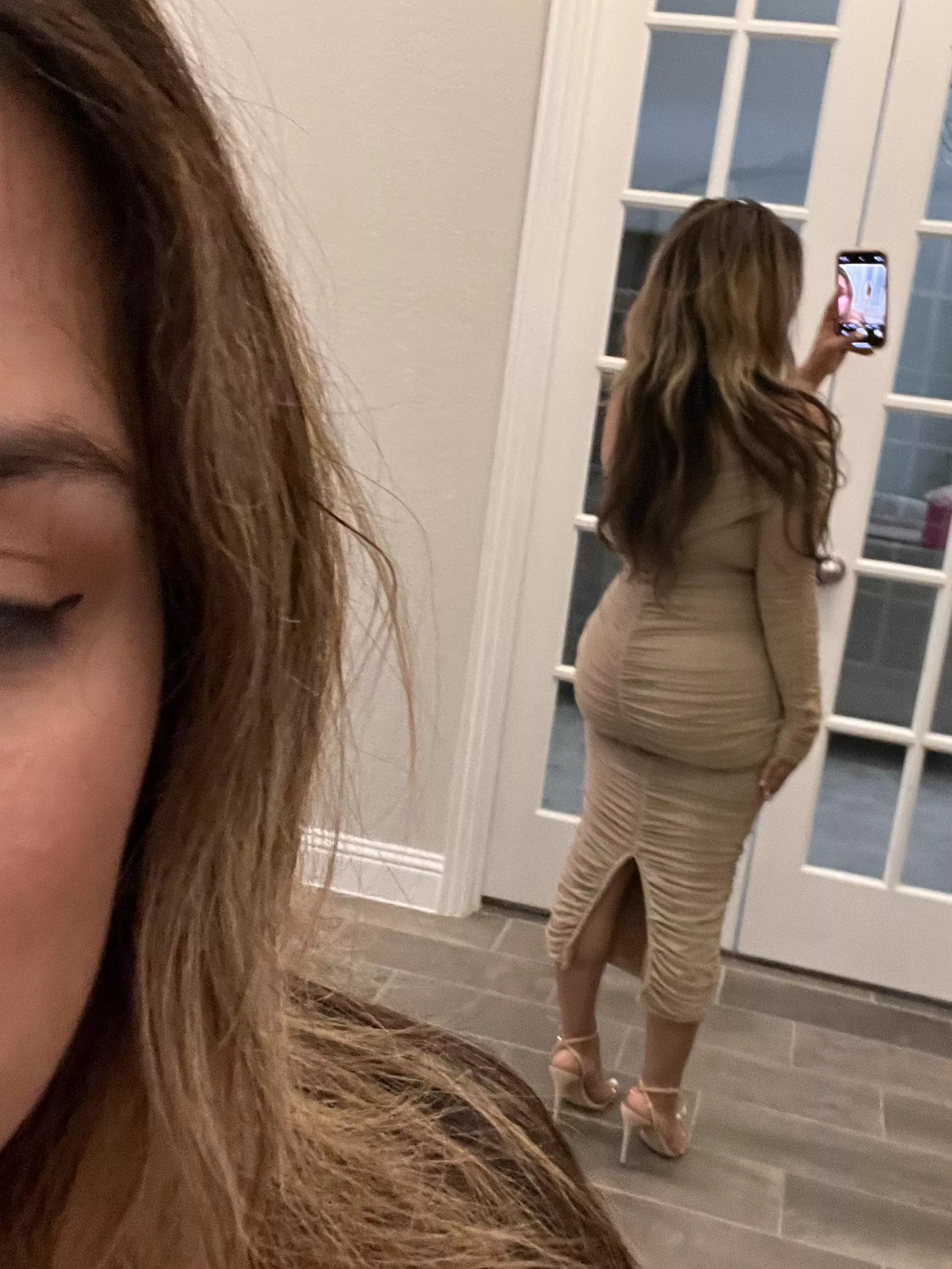 My assie. A selfie of my ass and more of it to come