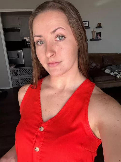 natural lighting always helps enhance the freckles :)