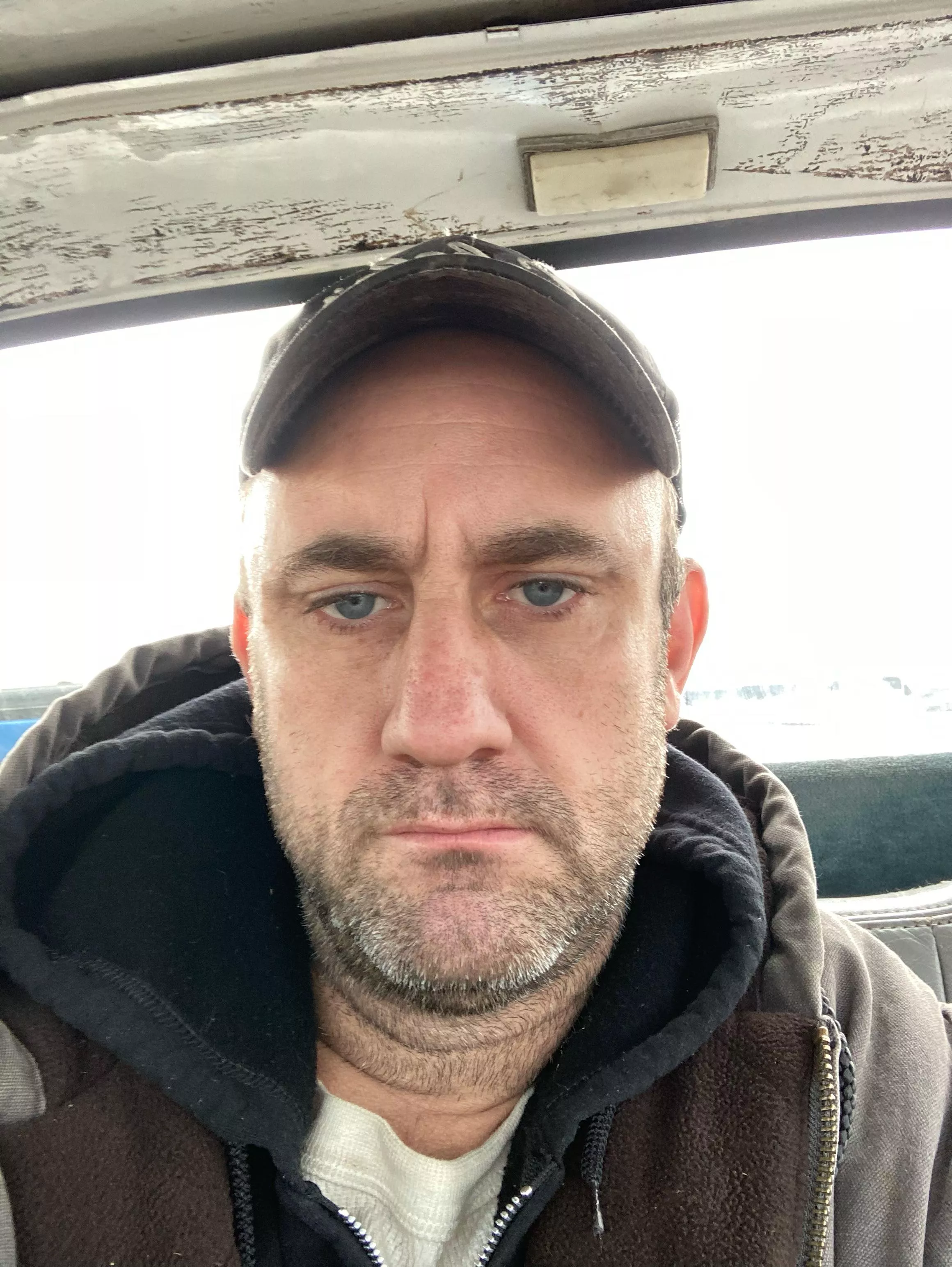 Nothing worse than sitting outside of the road out of gas no money thinking of yourself how to get this far down I wish I could cash app me something down my luck again.