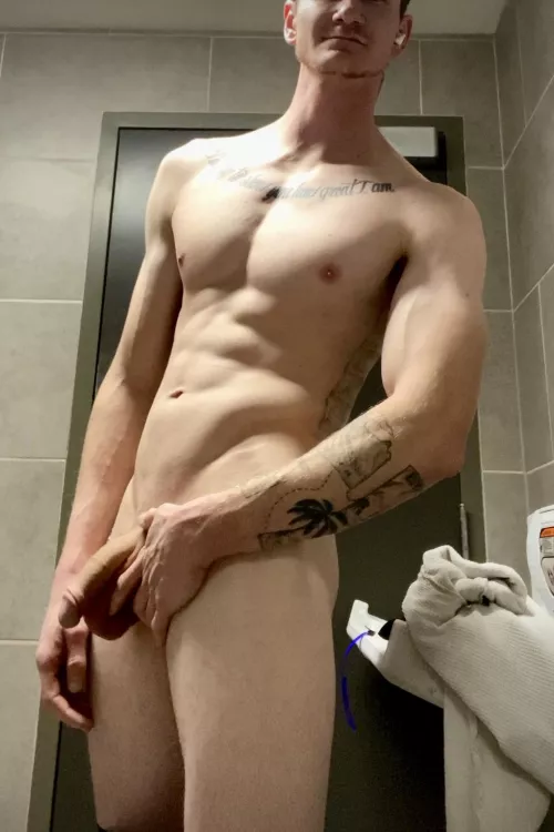 Run into the gas station restroom together 😉