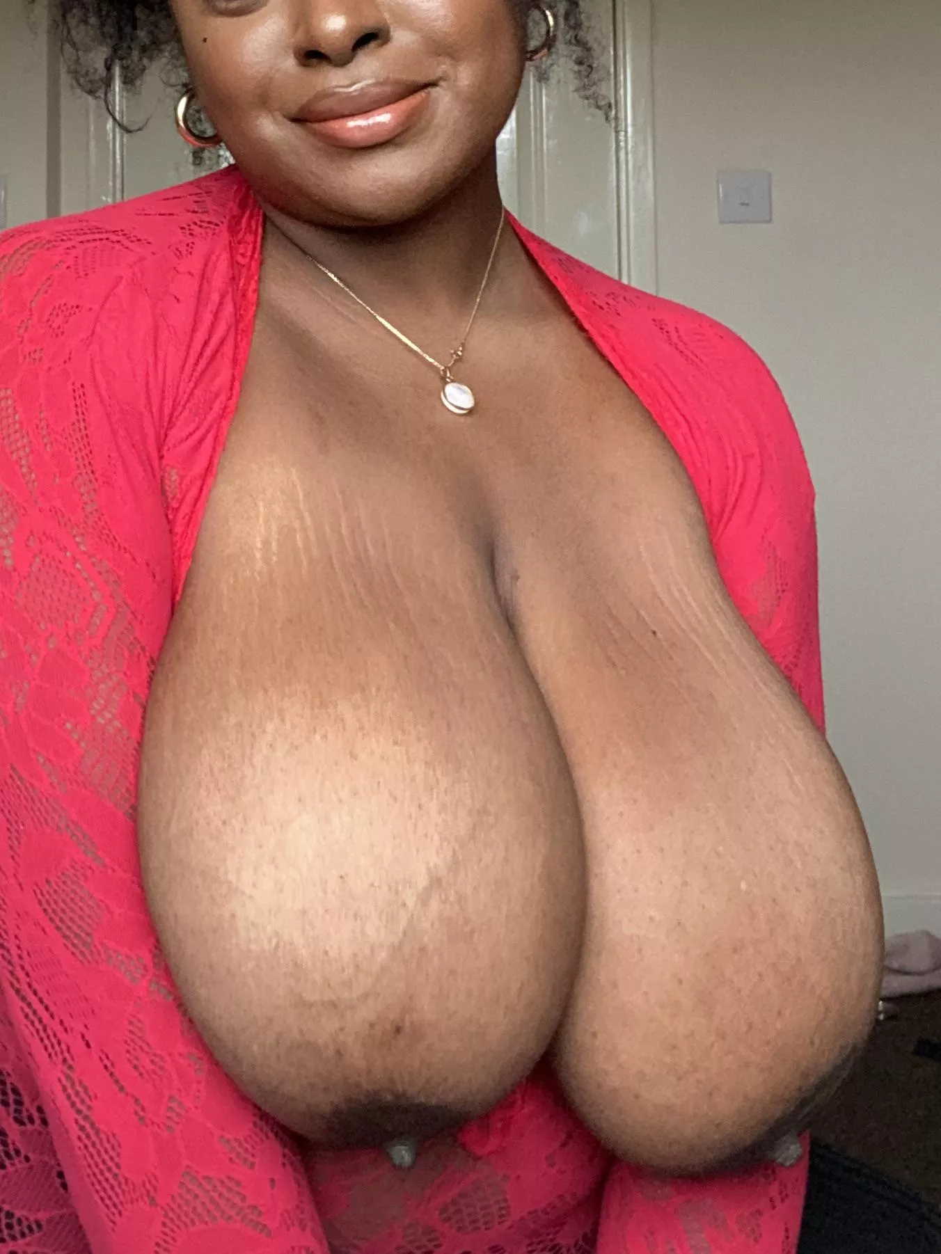 Saggy and veiny ☺️