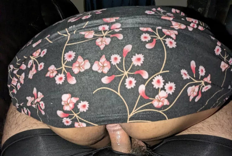 Something about dresses get her creaming