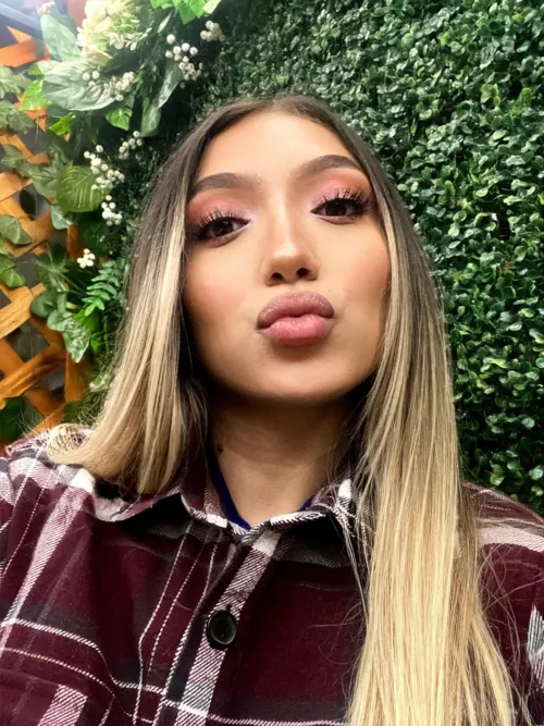 The sun always makes me tingle