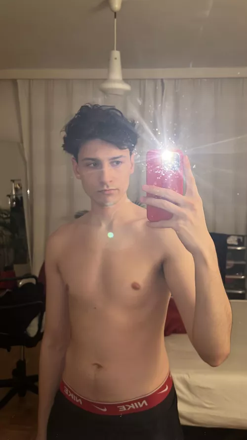 To the 4 ppl seeing it: you think it’s visible that I go to gym?