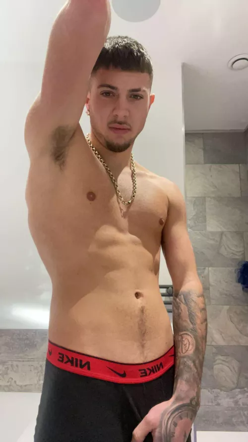 Who is ready to see more of my pits!?