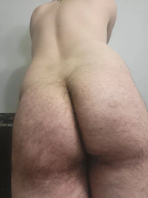 Who's putting their face between my hairy cheeks if they had the chance?