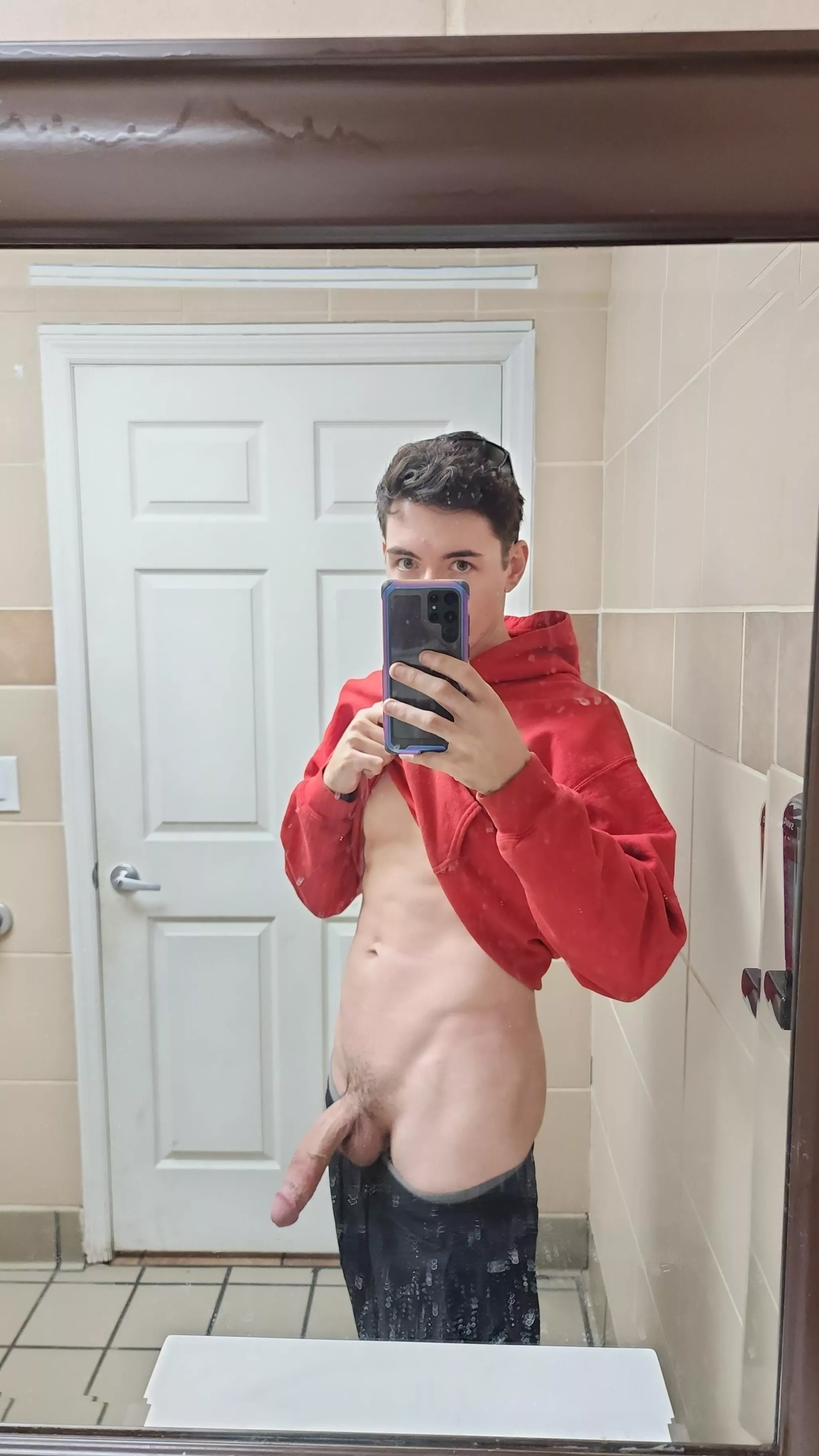 Wish I had a coworker to take care of me 😈 age 25