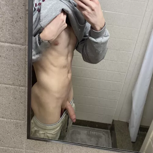 Wyd if your friend accidentally sends you this? 😅