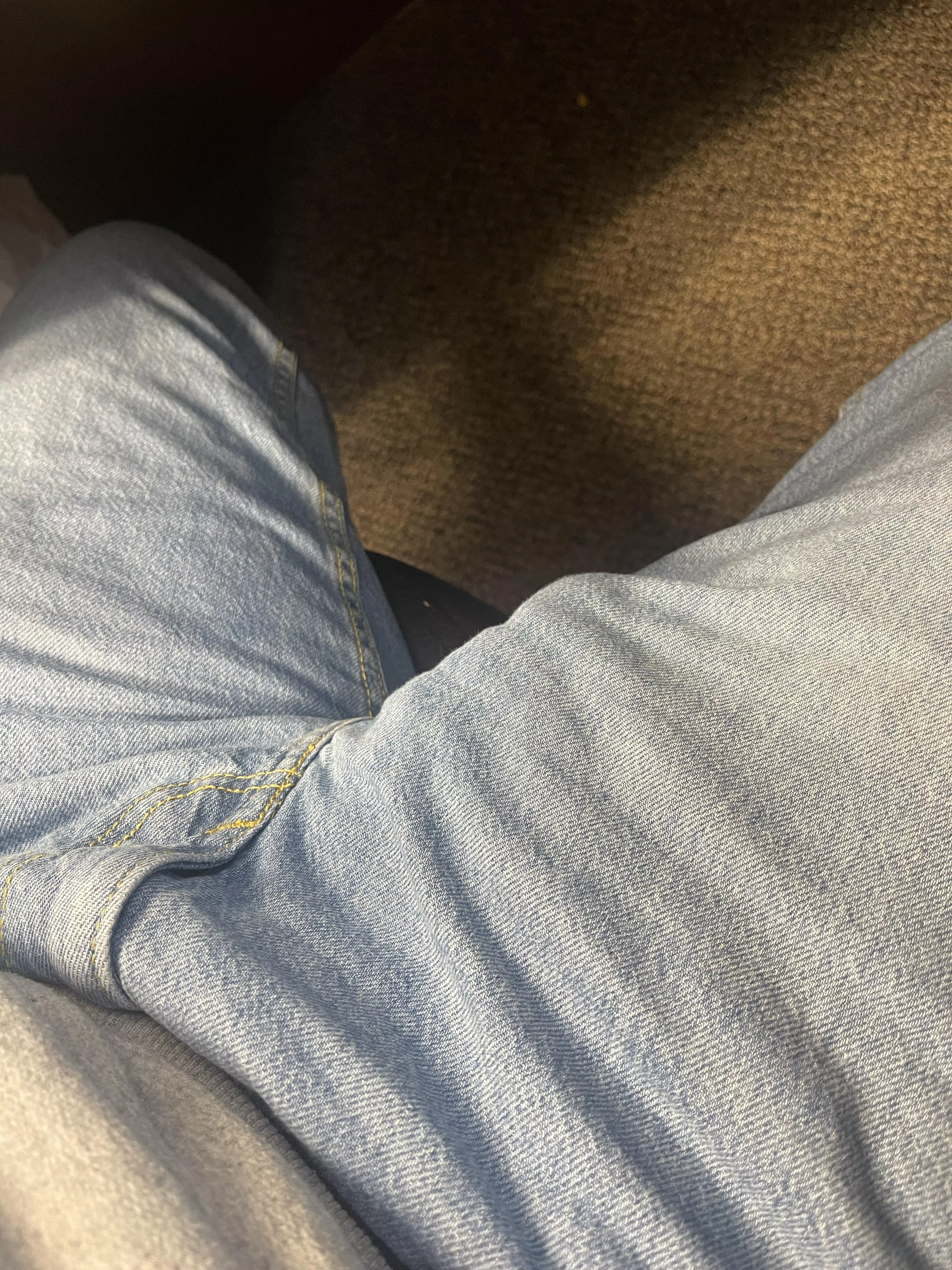 You think the ladies in my office would take a peek if I got up?