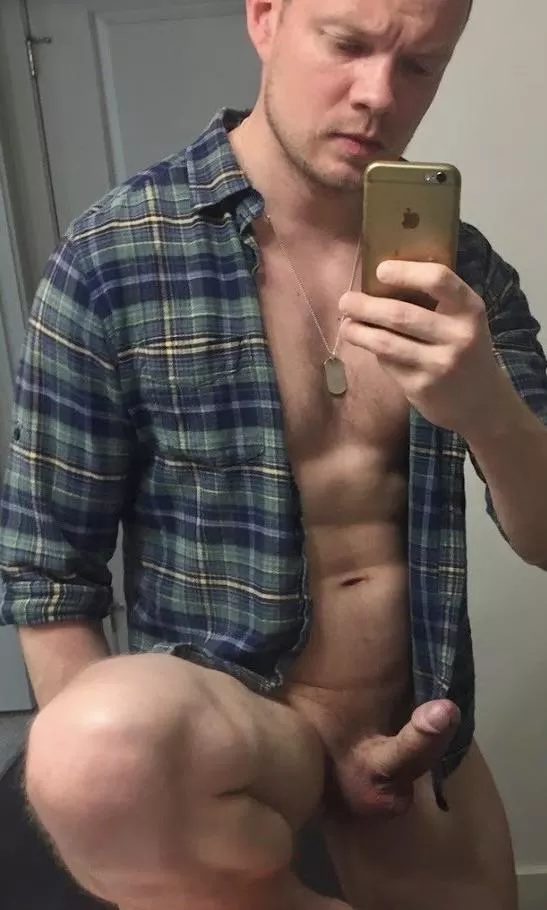 [32] Uncut and hard