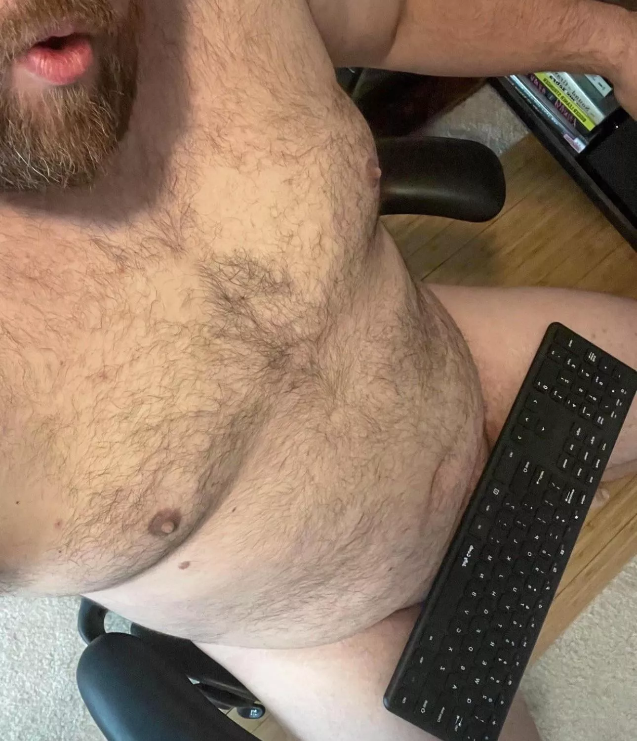 39. Cute bear daddy needs a younger guy for role play. Father/son, teacher/student, coach/athlete. Your pick. Be 18-25. Show face. Snap: NakedTalkin