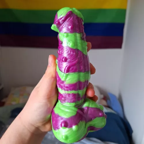 A new toy I just got ! M/m Ork from Jack O'Toy.🥰💜💚