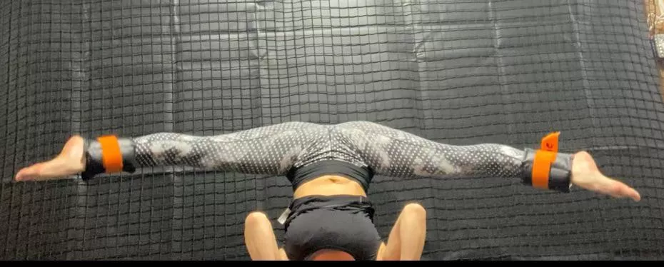 Ahh, I’m getting it right this time (F){F} not as dirty as before, but a great workout💋