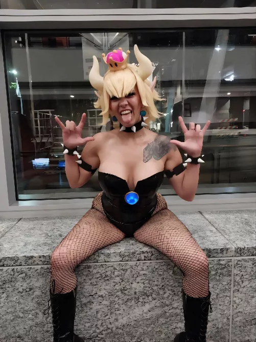 Bowsette does the con, by lady_albedo_96