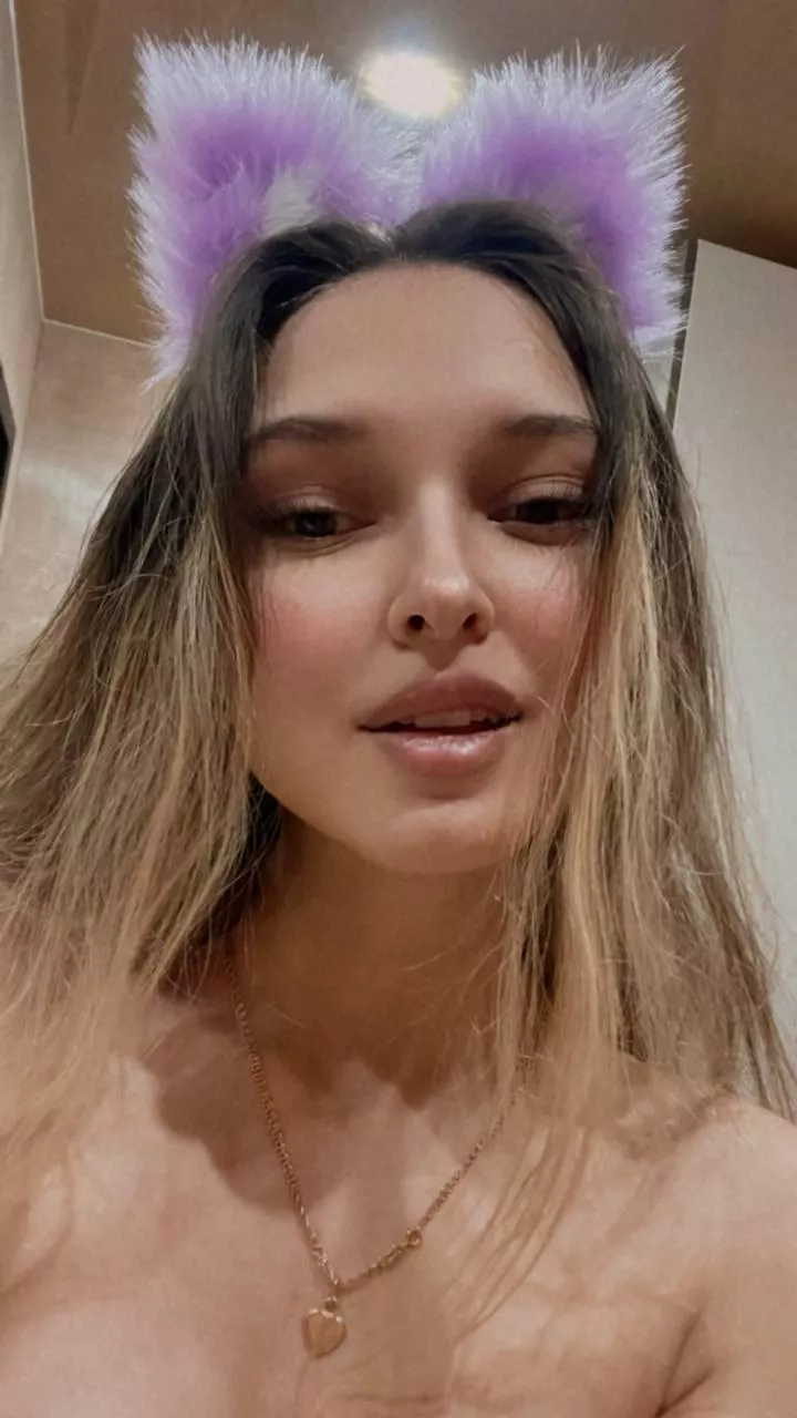 Can I be your pretty little kitty?