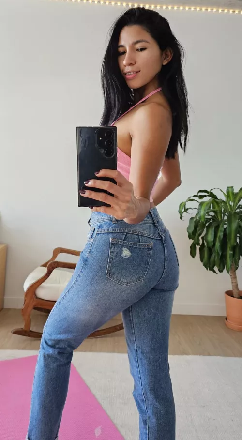 Can never go wrong with jeans