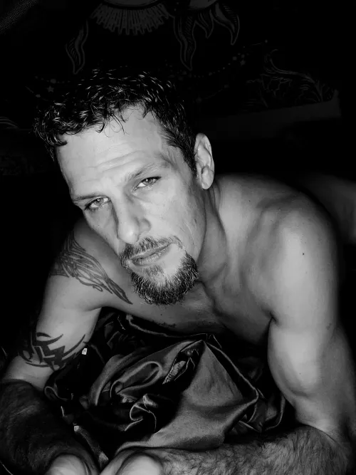 Come have fun with me 😈🖤💜