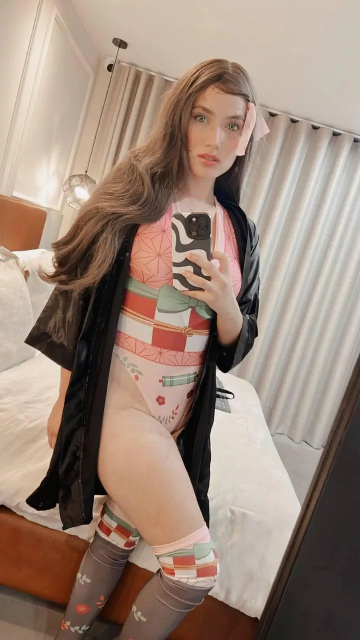 Do my curves make me irresistible?