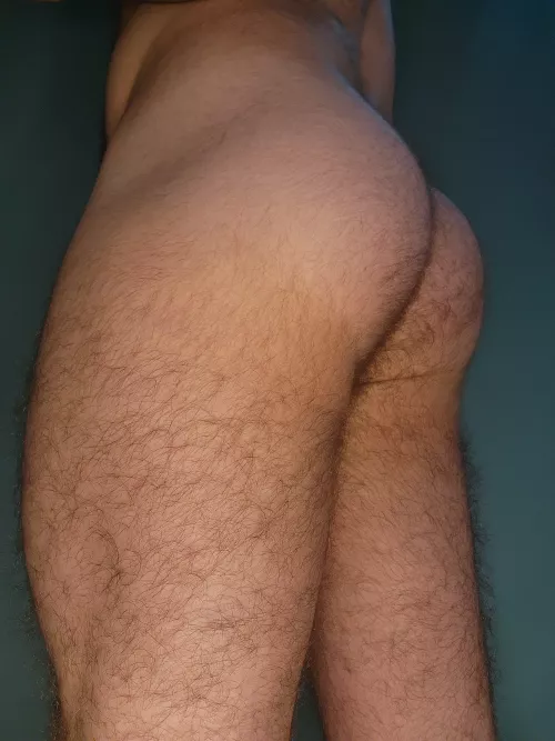 For every upvote I'll do a squat. Don't go easy on me 😜