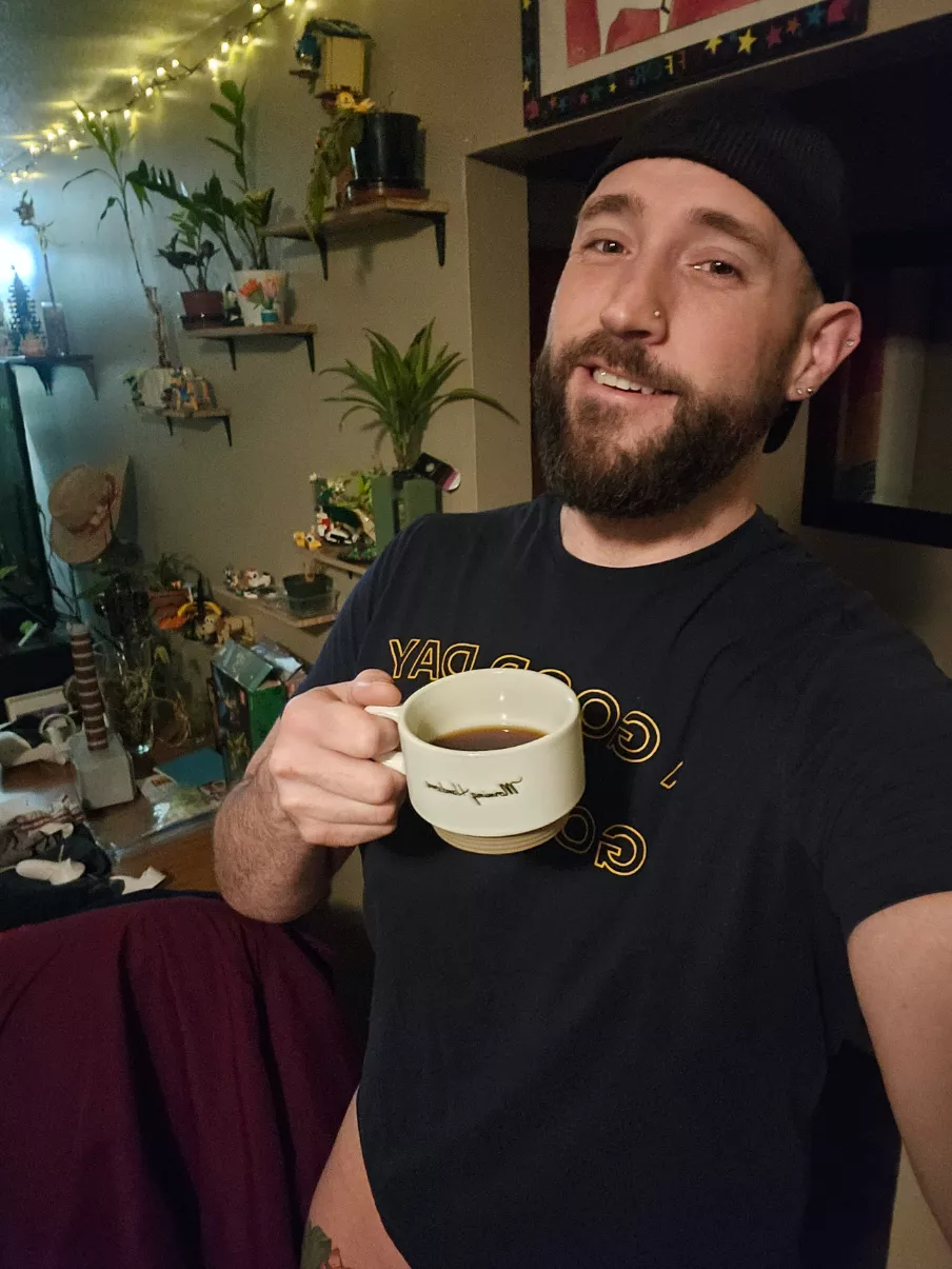 Happy Friday you beautiful bad @ss. So proud of you for making it here! Sending you all the good vibes for a great day! Happy Friday you beautiful bad @ss. So proud of you for making it here! Sending you all the good vibes for a great day!