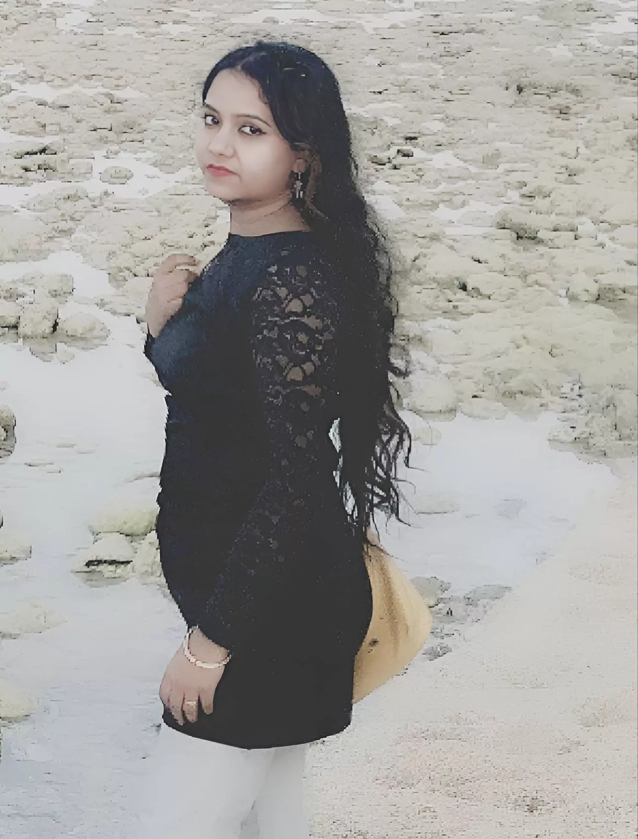 Her belly bulge was prominent even after 1 month ( May 2022 ) Her belly bulge was prominent even after 1 month ( May 2022 )