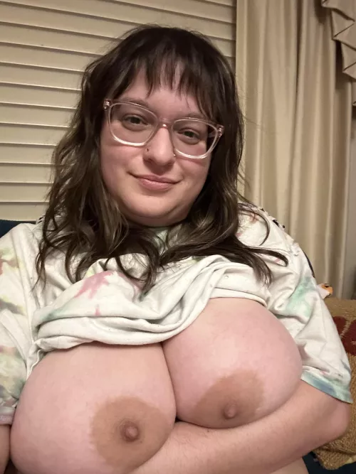 Home alone and horny 💋