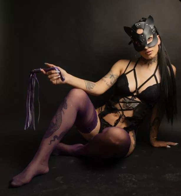 I like my men submissive