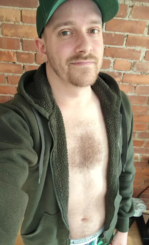 I'm feelin' green on a Friday 💚