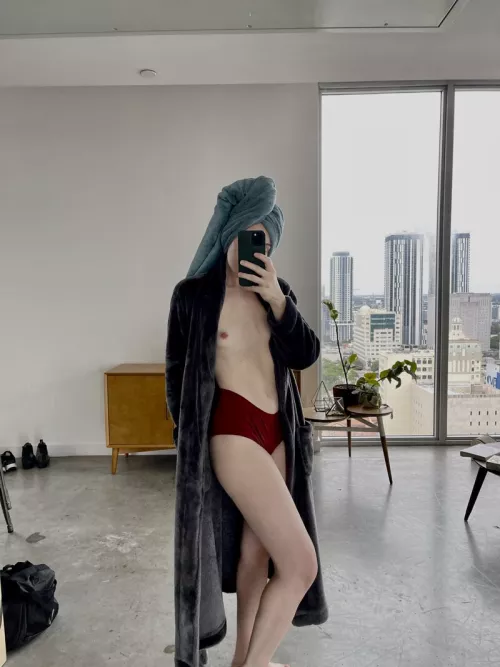 I’m glad you guys appreciate my small boobs 🙈💕