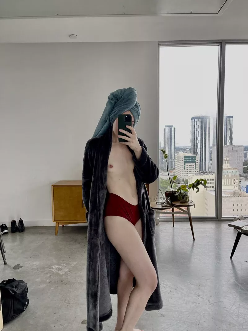 I’m glad you guys appreciate my small boobs 🙈💕