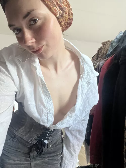 I’m guessing you don’t like bras 🤭