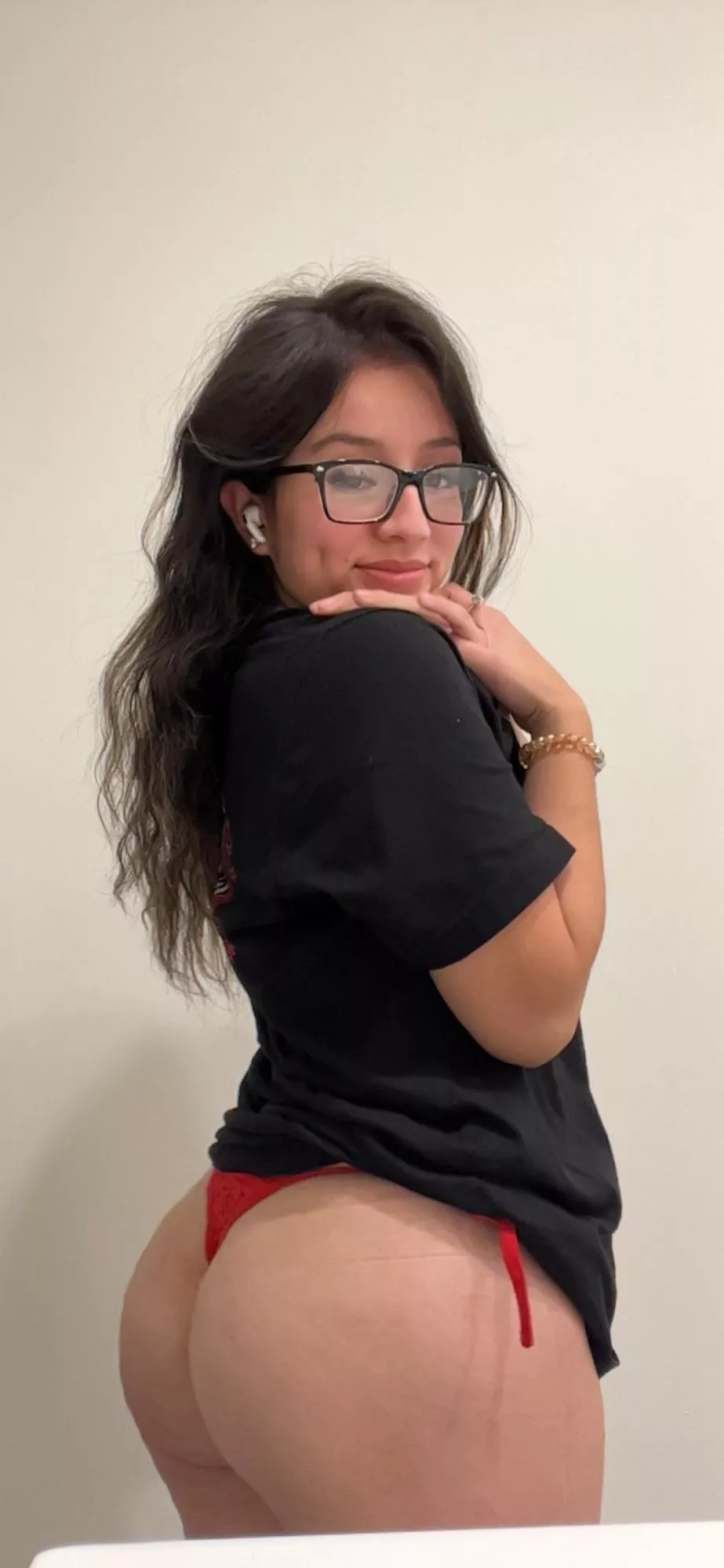 I’m Just a horny girl 😈👅🍆