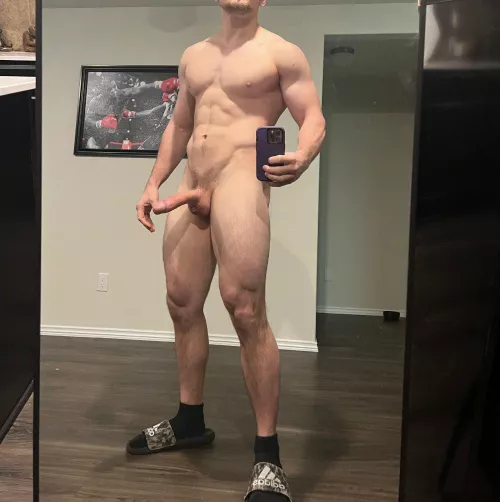 It’s time for the gym but I’m so horny 🥵