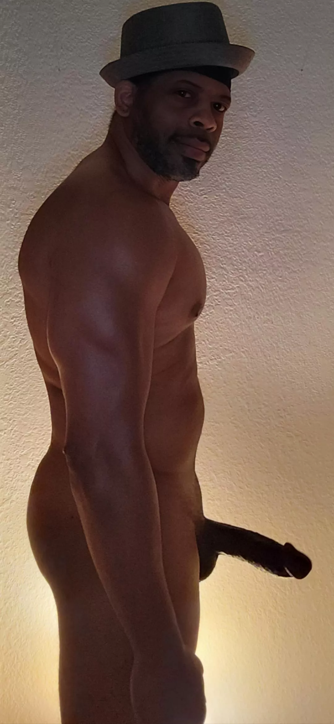 (M) Can I show you how I put the head in?