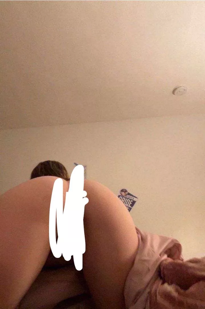 M19 let’s trade gf pics and jerk our cocks together