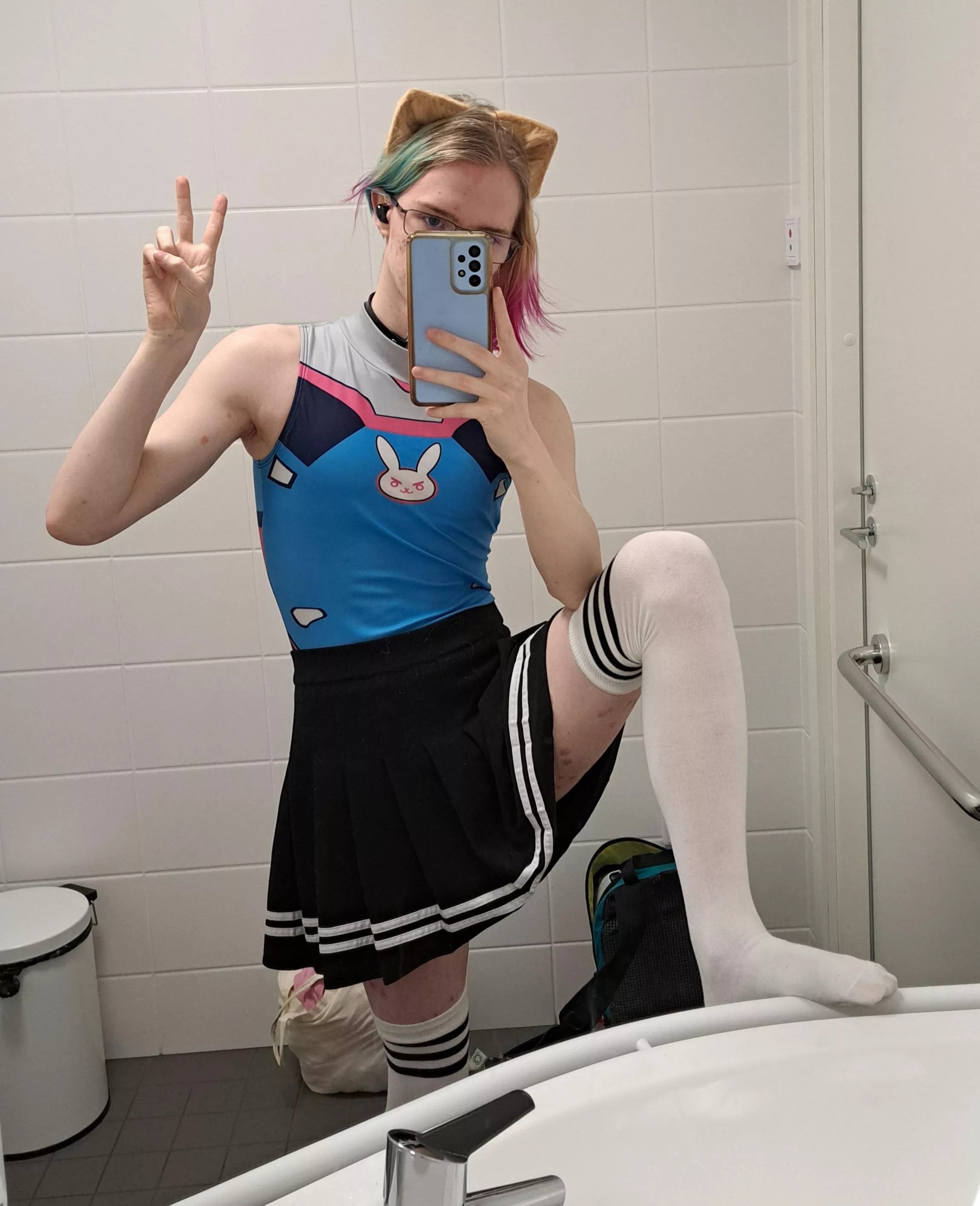 Meow OwO? Mrrrp mrrp meoww meow :3333 *purrrr*