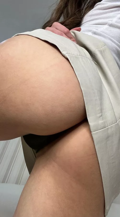 My ass is waiting for a spanking