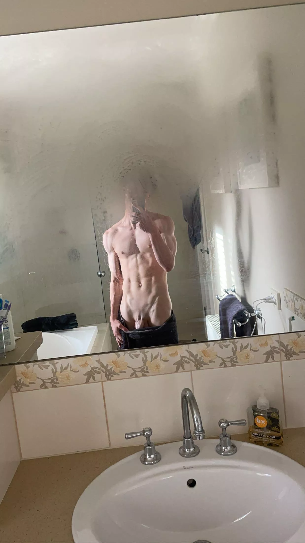 my v line been looking good as fuck lately