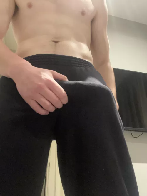 Nice bulge for an 18 year old?