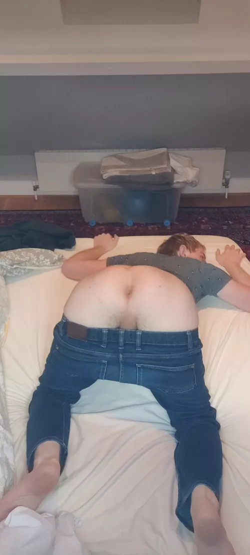 Quick bro shove it in, before we get caught