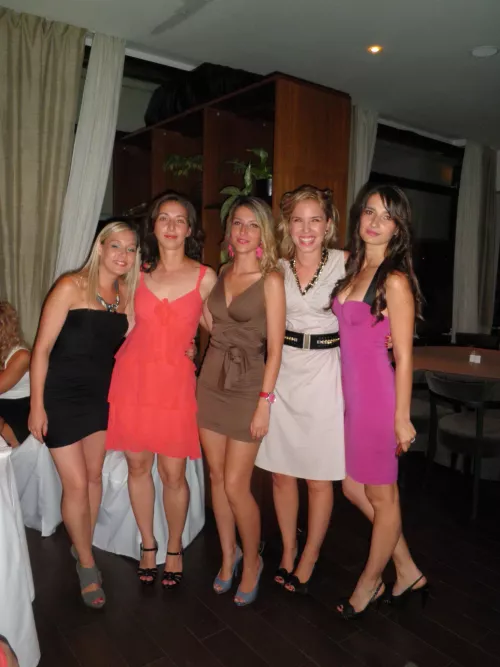 Rank girls on a wedding