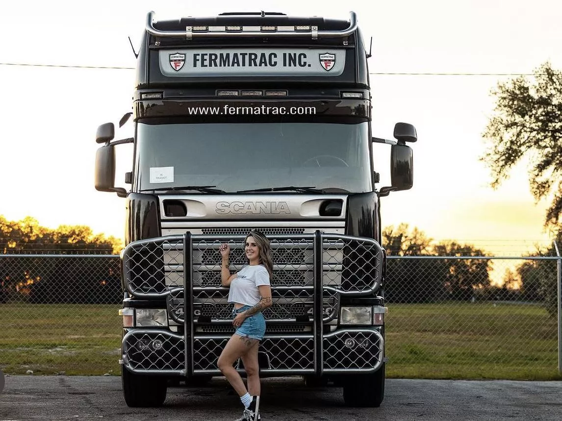 Showing the scania some love ❤️ #scania #onlyfans #milf #fyp #fy #foryou