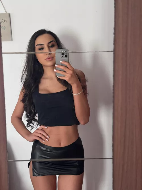 Sweeten your life with a brunette