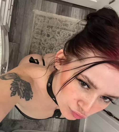 Use me in the restroom [F]